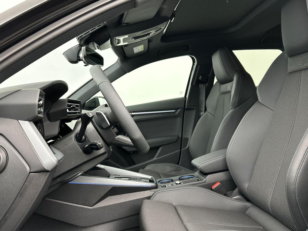 Audi A3 sportback s edition competition 45 tfsi e 200 kw / 272 pk sp