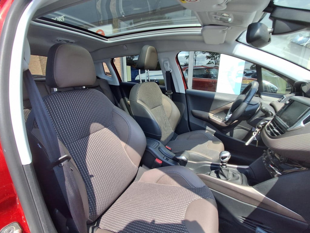 Peugeot 2008 1.2 puretech 130pk s&s allure navigatie | cruise & climate con