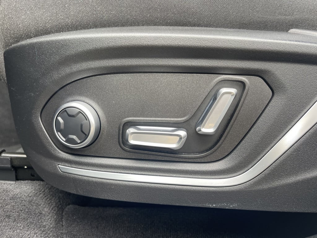 Lynk & Co 01 262pk plug-in hybride| panodak| adap.cruise| 360camera| keyles