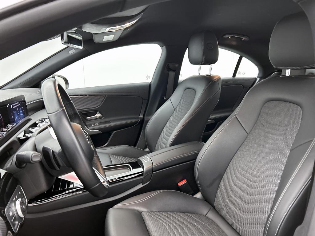 Mercedes-Benz Cla 180 business line | trekhaak | cruise control | stoelverw