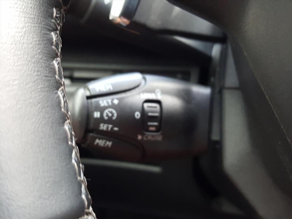 Peugeot 5008 blue l. executive 1.2pt-130pk (vol)automaat(eat8) 7-pers. | vo