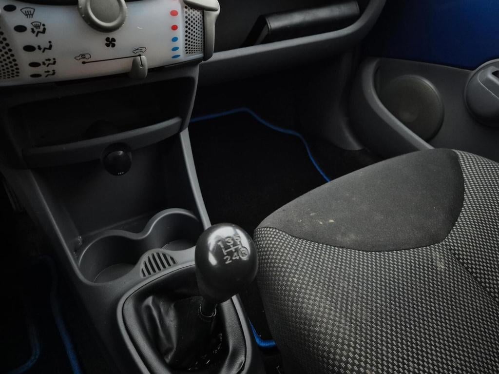 Toyota Aygo 1.0-12v comfort / origineel nl / 5-deurs / airco