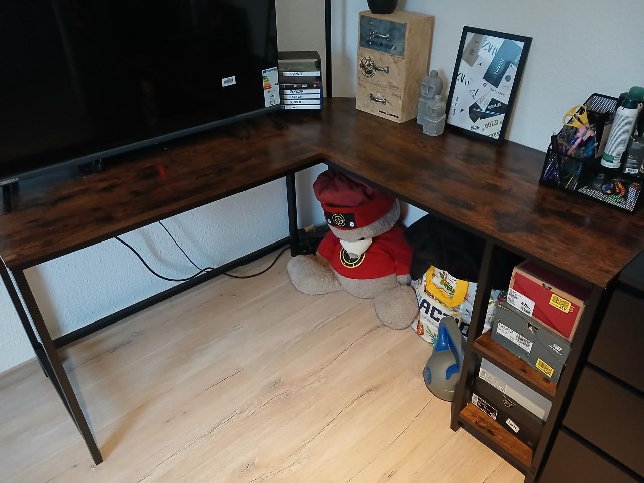 Mooi hoekbureau 138x138x75