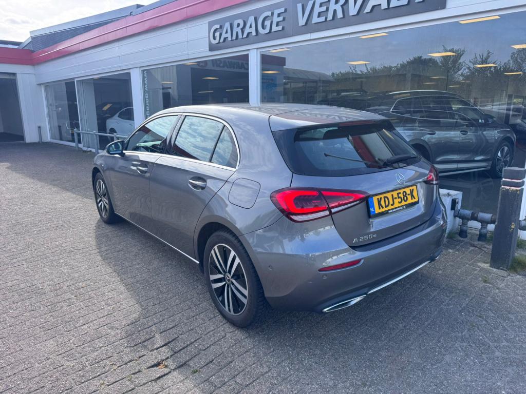 Mercedes-Benz A-Klasse 250 e business solution luxury limited