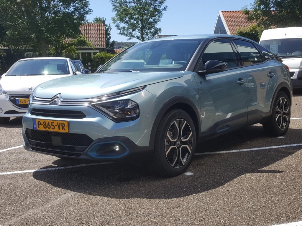 Citroen Ë-c4 feel pack 50kwh 136pk 3-fase navigatie | trekhaak | apple carp