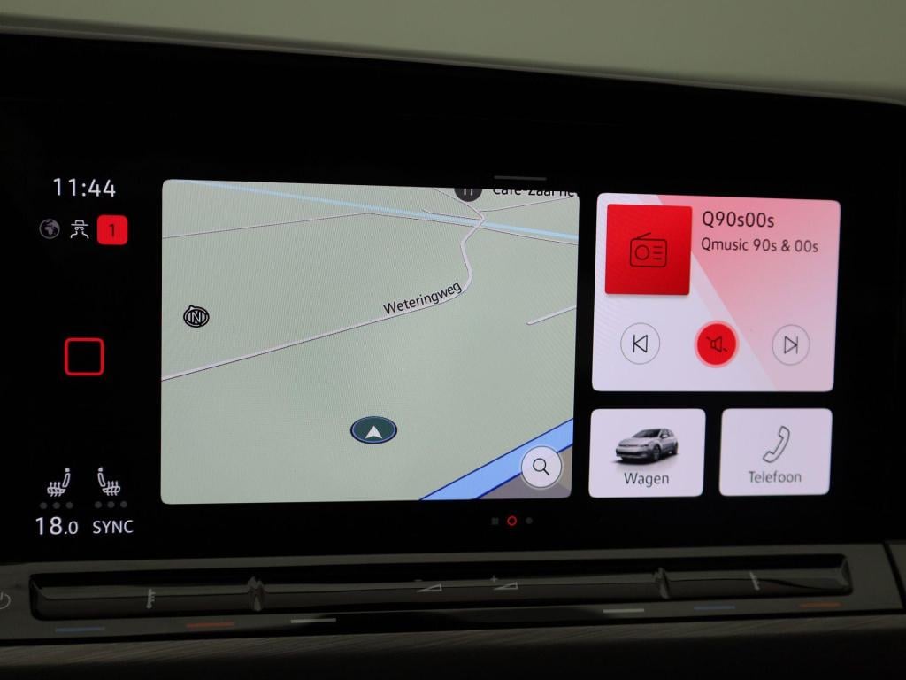 Volkswagen Golf 1.5 etsi style | automaat | panoramadak | apple carplay/ an