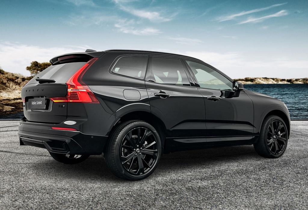 Volvo XC60 t6 398pk recharge black edition ultra| pano| luchtvering| 360 ca