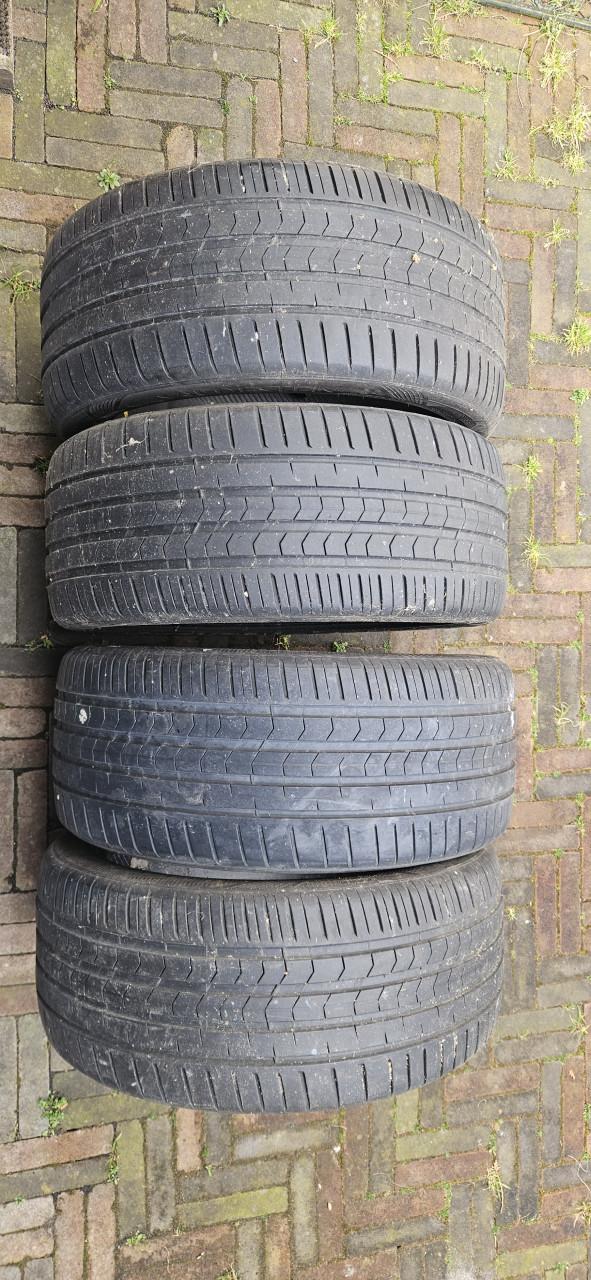 Zomerbanden vredestein R18/245/40