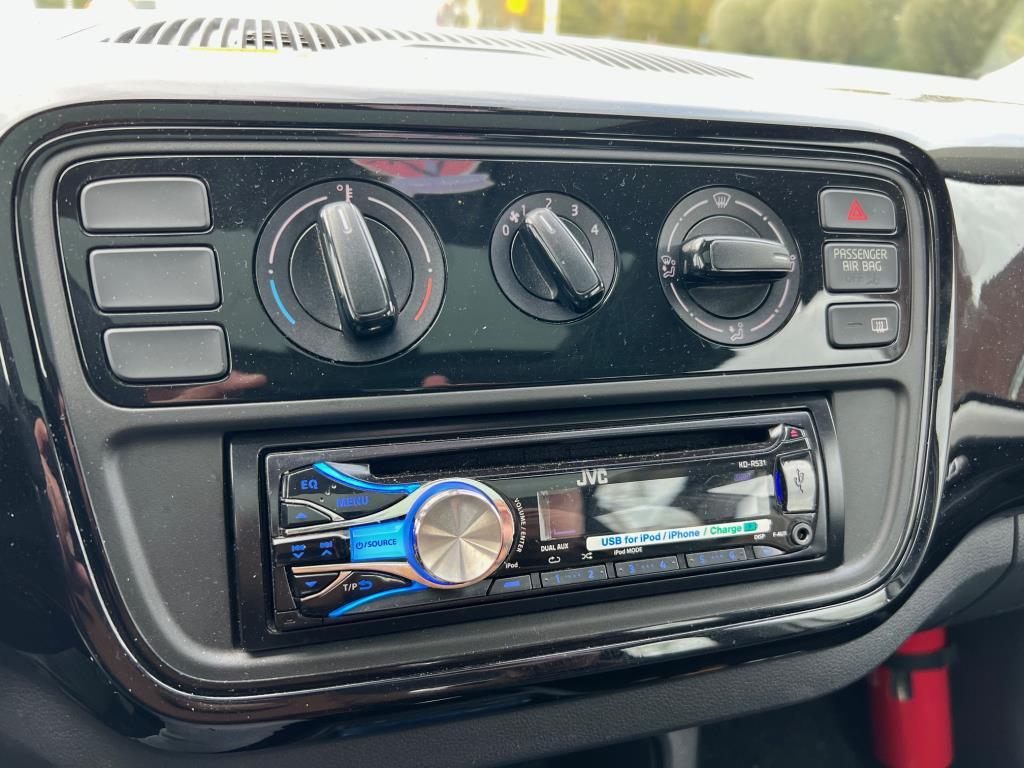 Volkswagen UP! 1.0 move up!