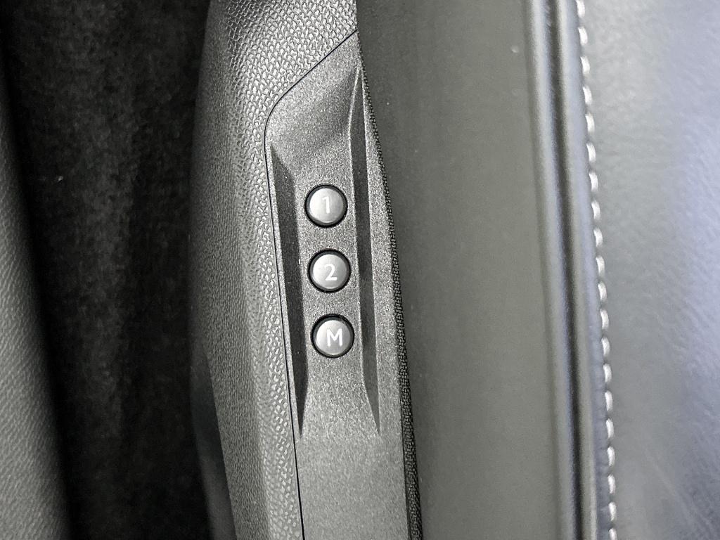 Ds Ds 4 e-tense rivoli | leer | trekhaak afneembaar | elektrische achterkle