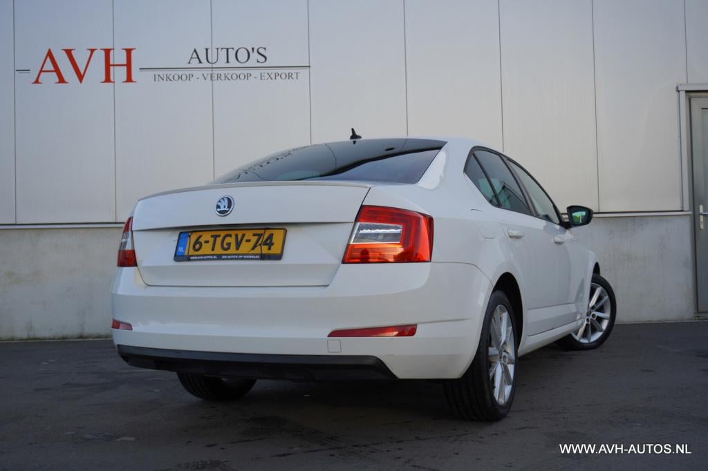 Skoda Octavia 1.2 tsi greentech ambition businessline