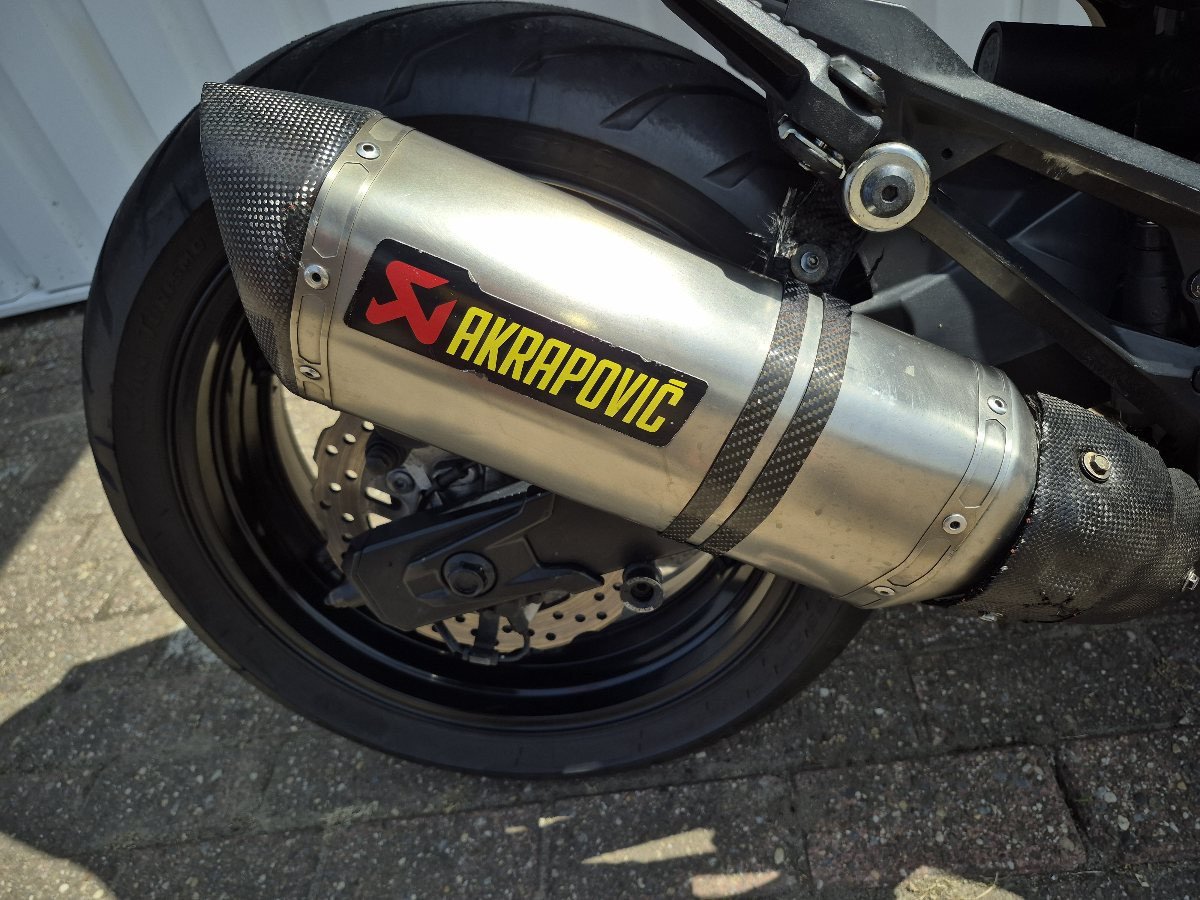 Kawasaki Z800 abs, full options!