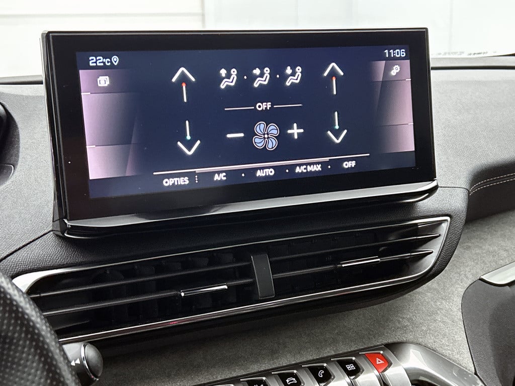 Peugeot 3008 130 pk gt black pack | rijklaar | panorama schuif / kanteldak 