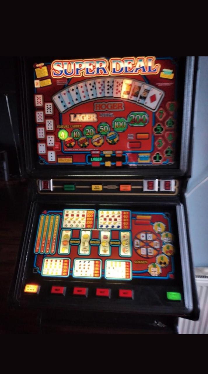 Diverse nostalgische automaten in topstaat