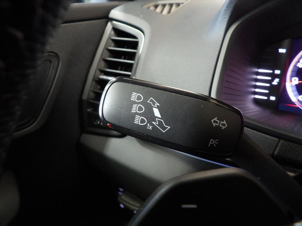Skoda Karoq 1.5 tsi act greentech 150pk dsg-7 sportline business