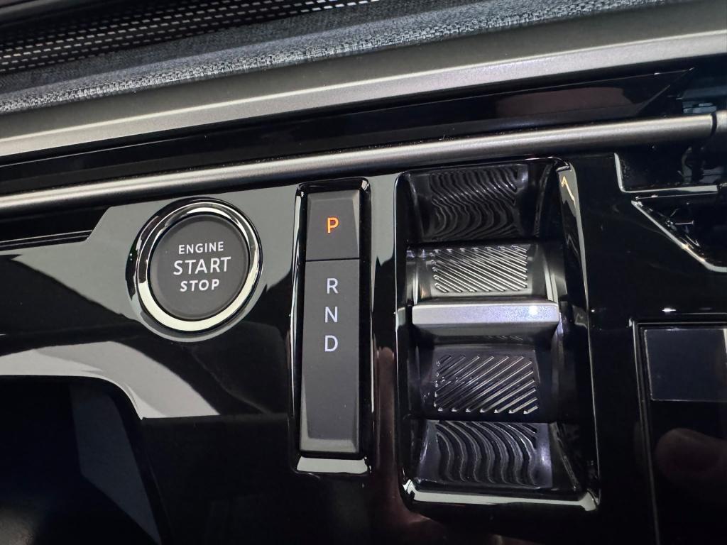 Peugeot E-3008 gt 73 kwh