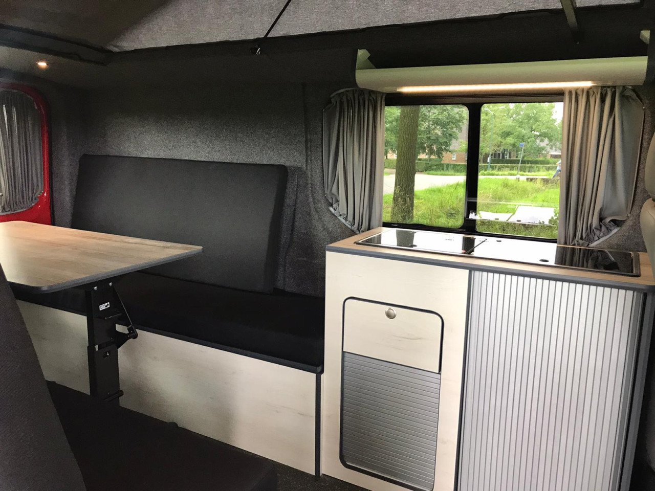 CAMPER
