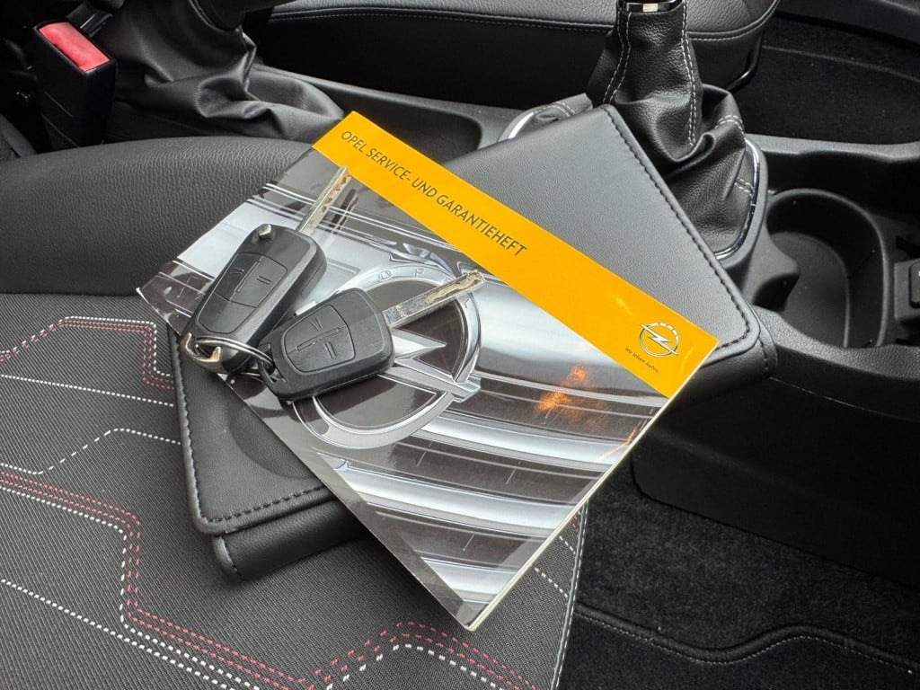 Opel Corsa 1.6-16v t color edit