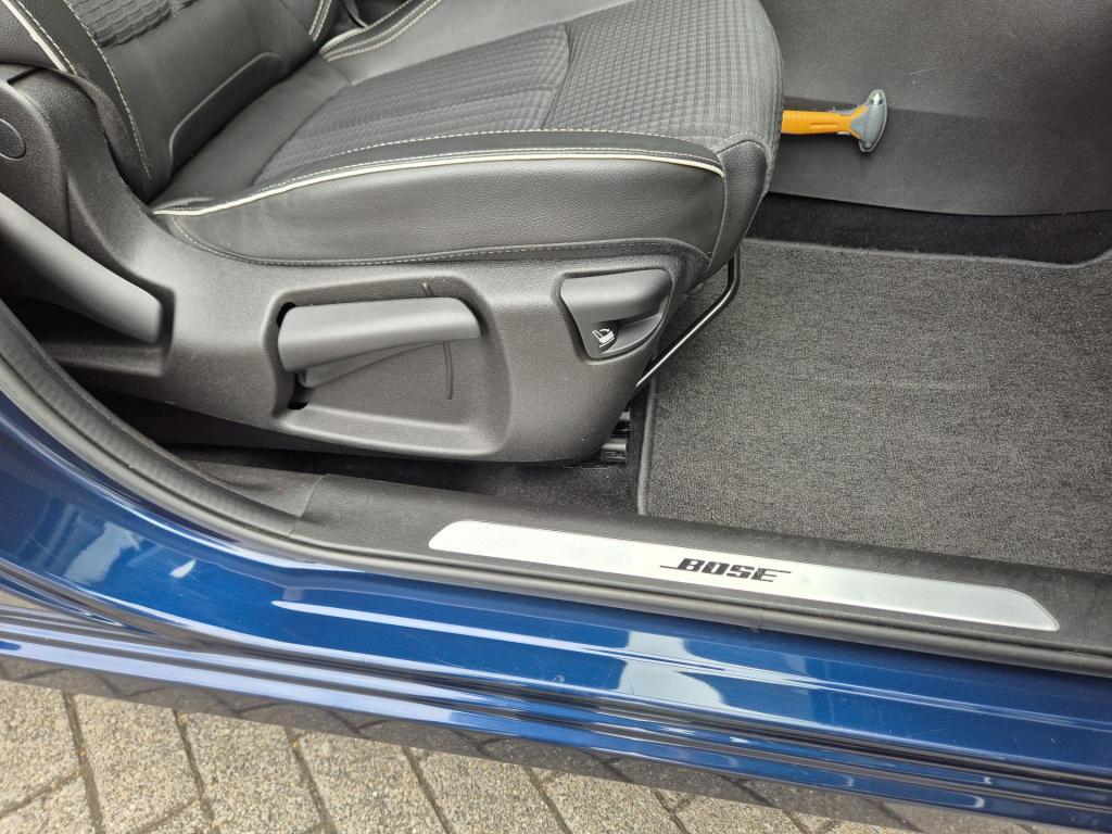 Renault Kadjar tce 130 bose camera + p-sensoren, dode hoek bewaking, bose a