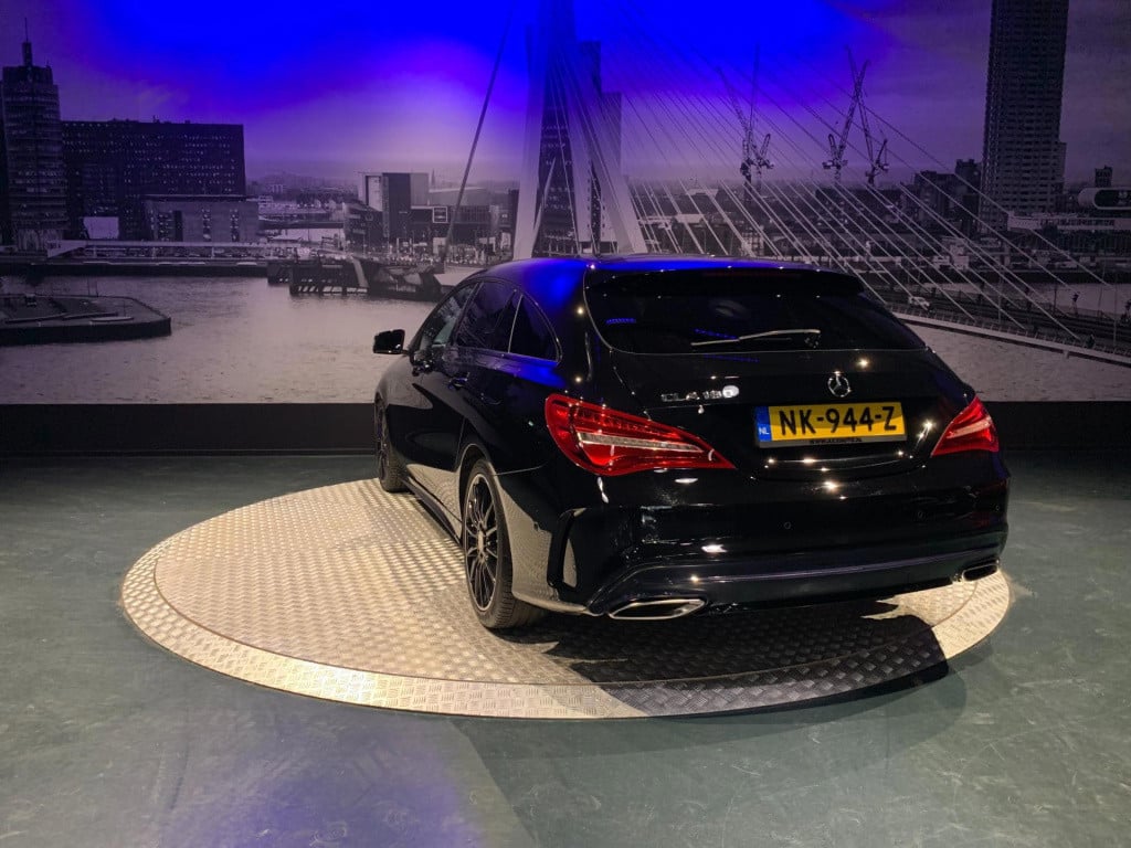 Mercedes-Benz Cla shooting brake 180 ambition *amg-line*led*