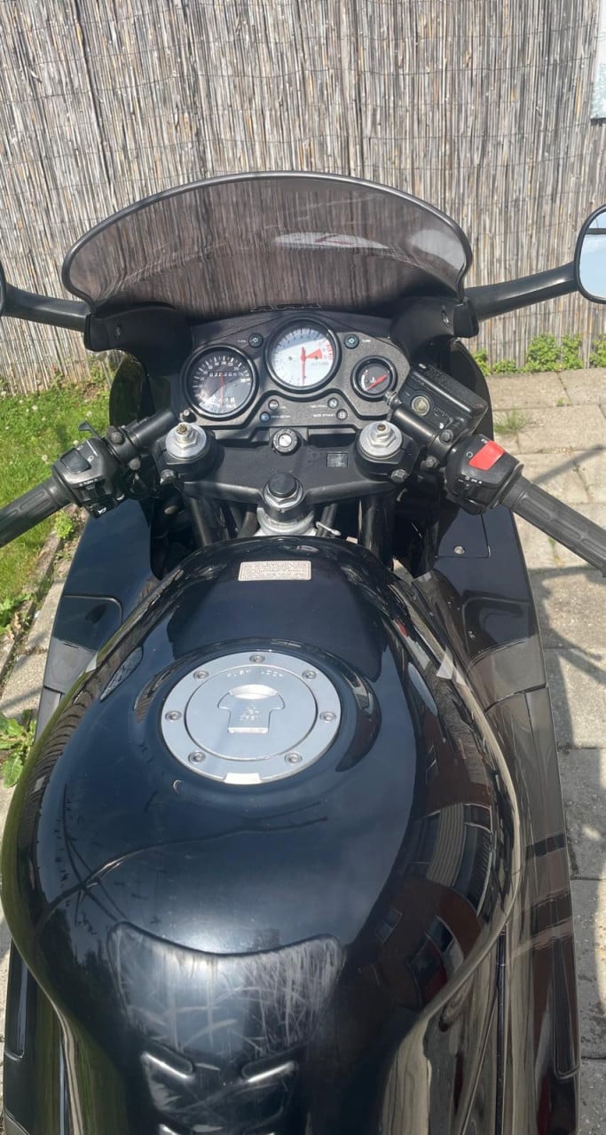 Prachtige Honda cbr 600 f3 pc31