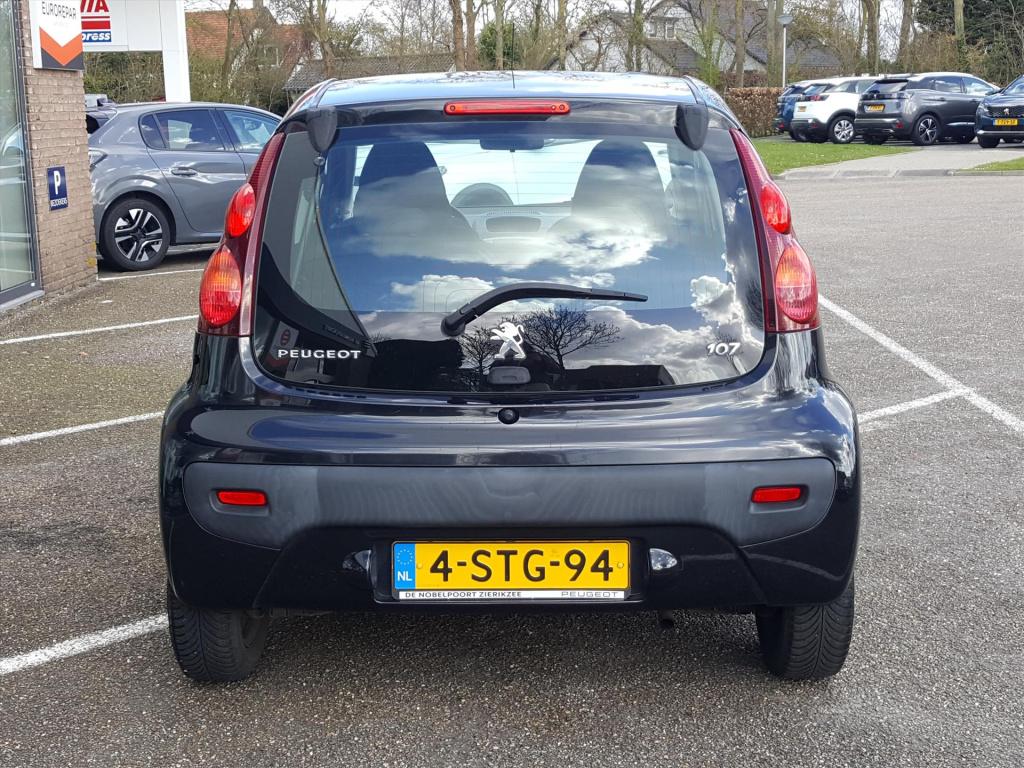 Peugeot 107 1.0 68pk 5d envy airco | elektrische ramen | centrale vergrende