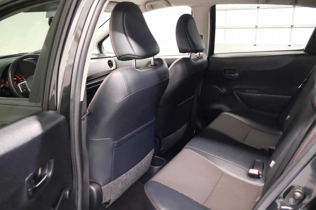 Toyota Yaris 1.3 vvt-i dynamic