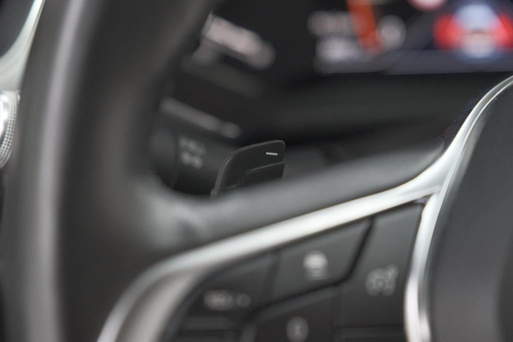 Renault Captur tce 130 edc intens | trekhaak | adaptieve cruise control | c