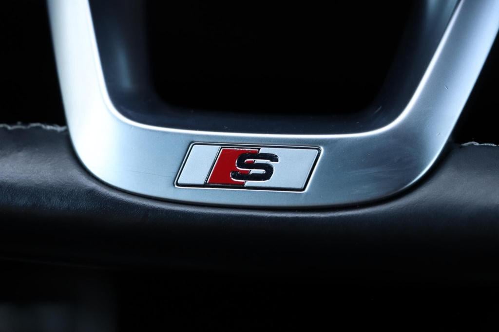 Audi Q3 sportback 45 tfsi e s edition 245pk s tronic | soh 93,7% |