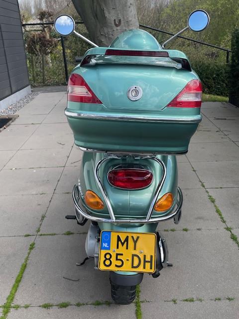 Vespa ET4 125 Motorscooter in perfecte staat
