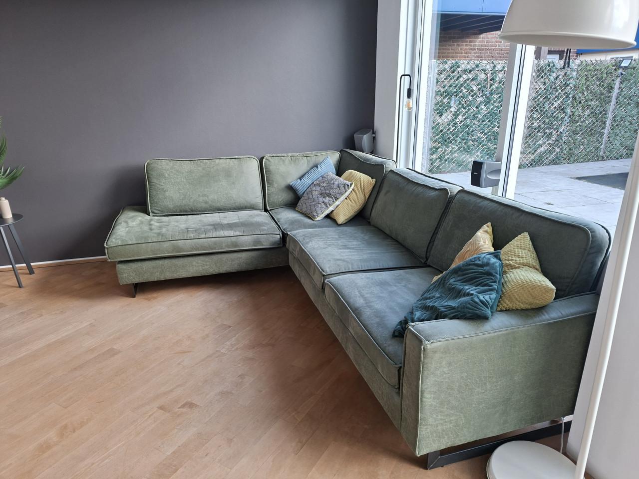 Hoekbank, Bank, Bankstel