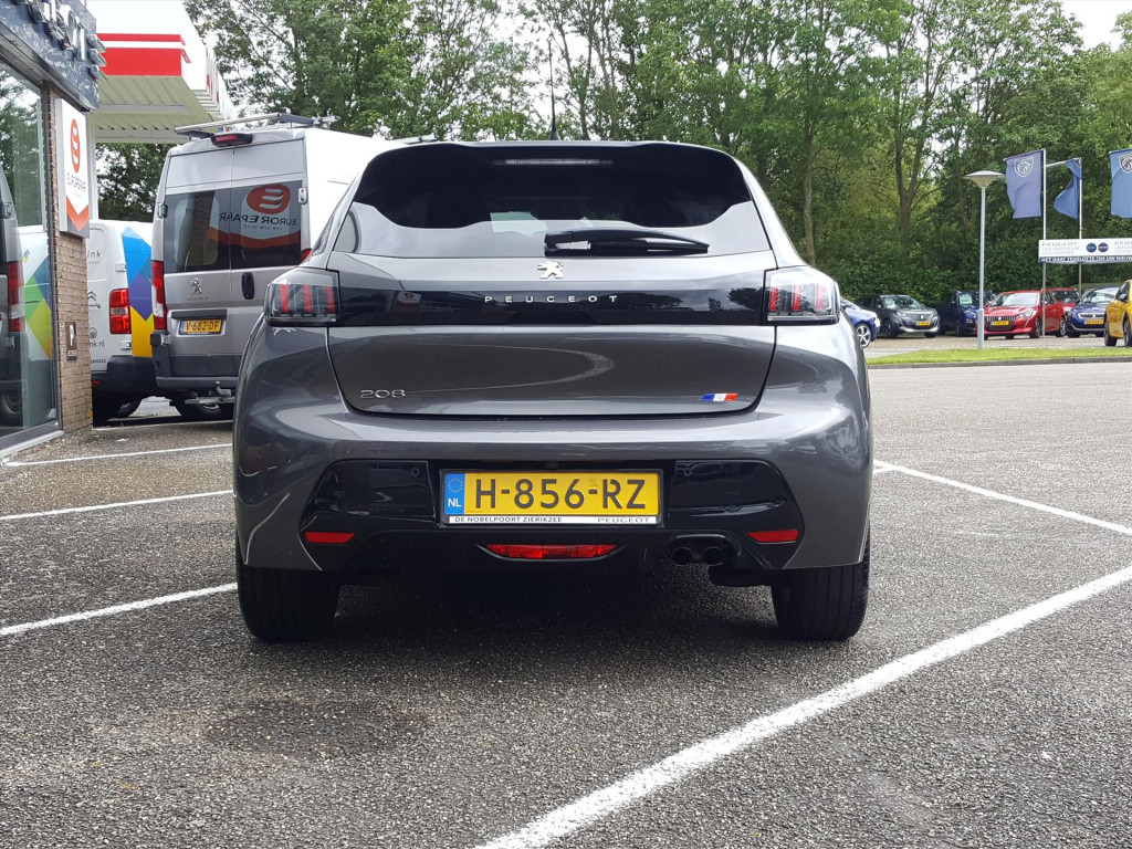 Peugeot 208 1.2 puretech 130pk allure eat8 automaat navigatie | cruise & cl