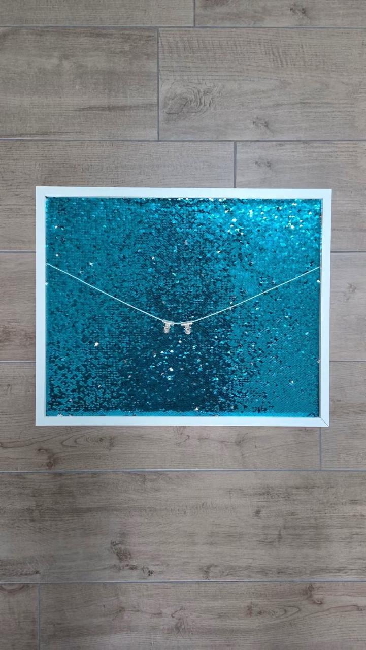 🎈Memobord, bedekt met feestelijke lovertjes. 🥳