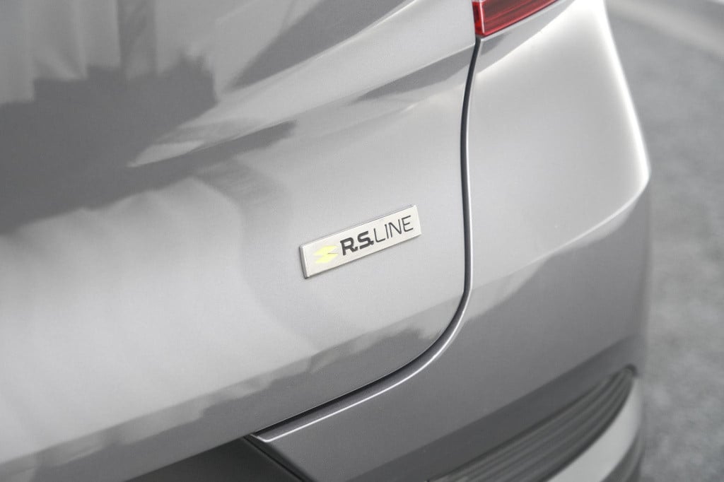 Renault Captur mild hybrid 140 edc r.s. line | camera | navigatie | stoelve