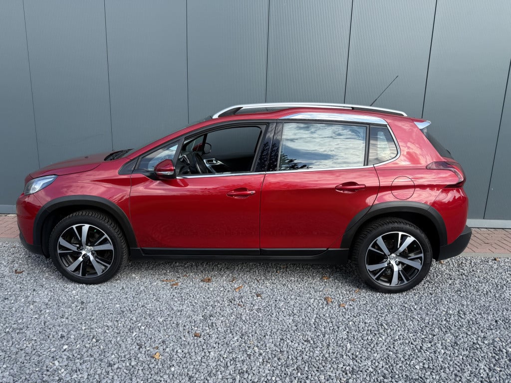 Peugeot 2008 1.2i automaat puretech allure 5-drs