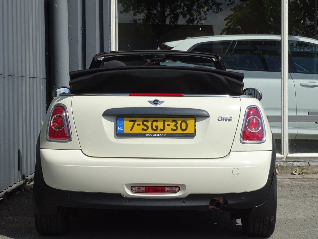 Mini One Cabrio mini 1.6 pepper | navi | stoelverwarming
