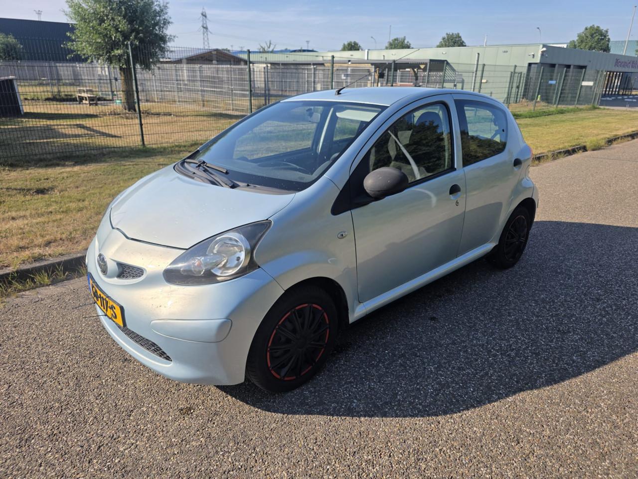 Toyota Aygo 1.0-12V Met 1 Voljaar Apk!