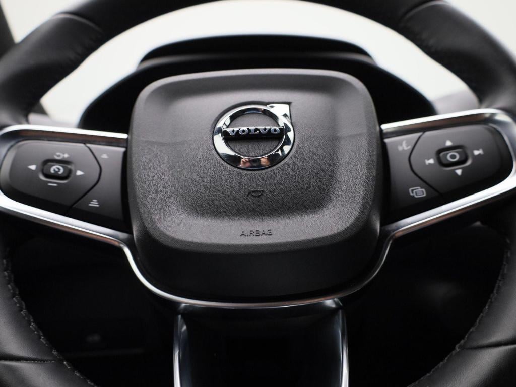 Volvo XC40 recharge core | automaat | navigatie | apple carplay / android a