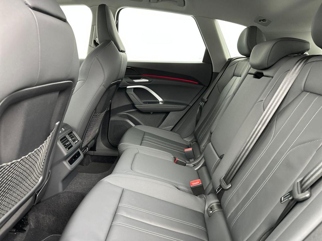 Audi Q5 advanced edition e-hybrid 220 kw / 299 pk suv 7 ve