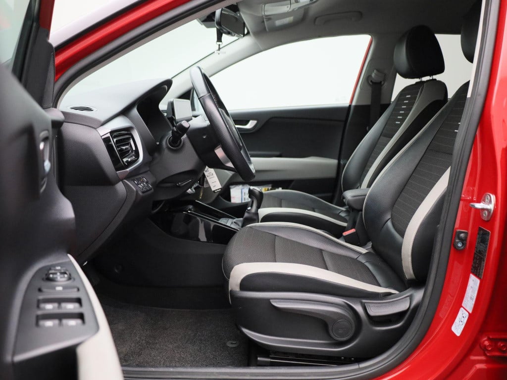 Kia Stonic 1.0 t-gdi mhev black edition | navigatie | apple carplay / andro