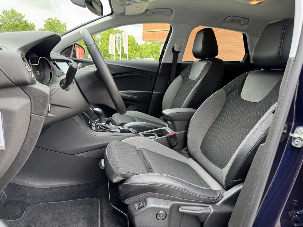 Opel Grandland X 1.2 turbo ultimate automaat | comfortstoelen | navigatie f