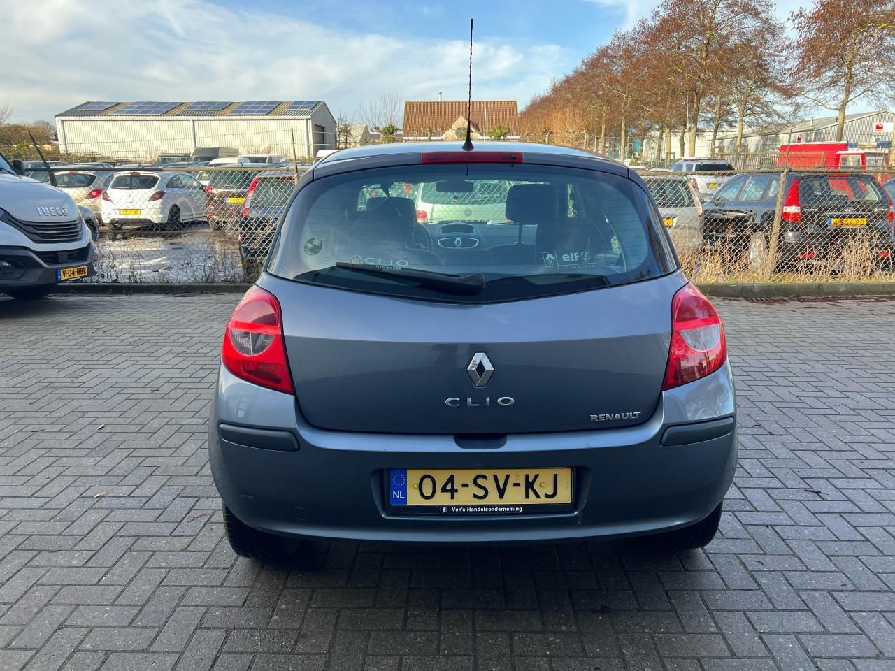 Renault Clio 1.4-16V Airco/ Cruise Jaar Apk