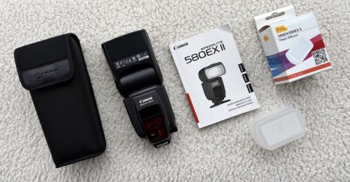 Canon Speedlite 580EX II — nieuwstaat + extra opzet diffuser