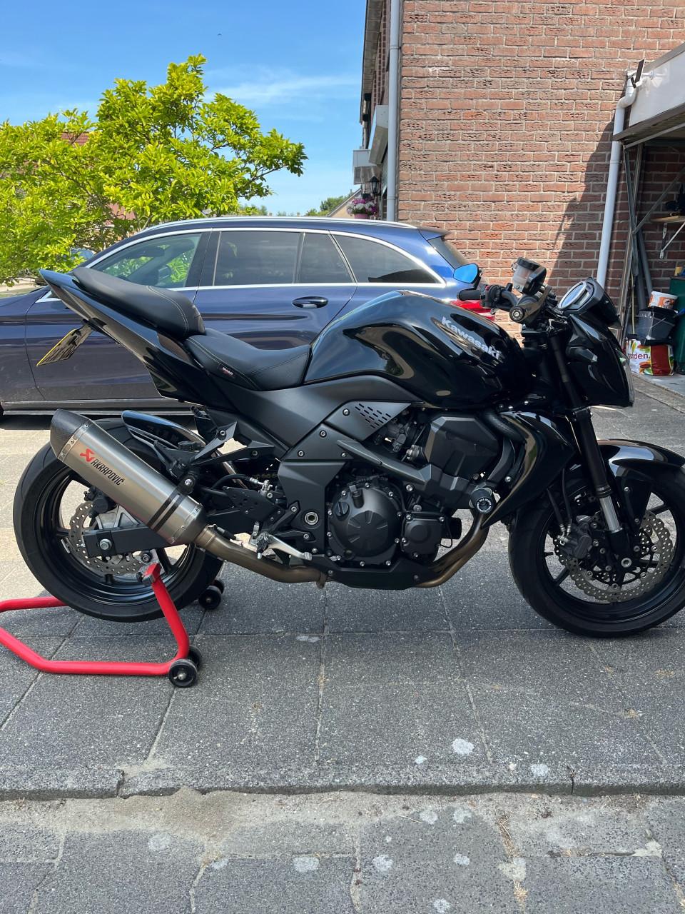 Kawasaki z750 black
