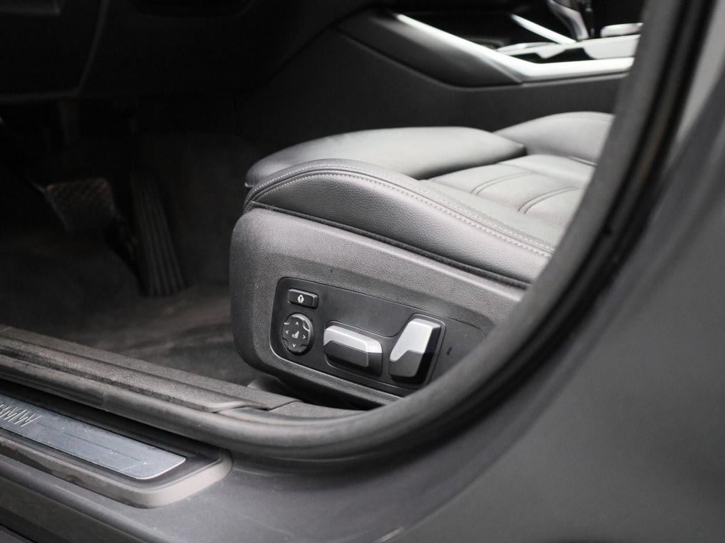 BMW 3-serie touring 330e edrive edition | automaat | lmv | leder | parkeer 