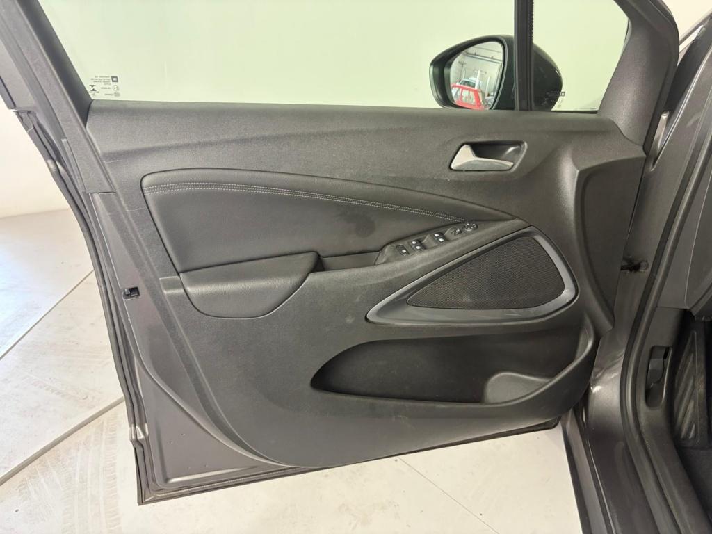 Opel Crossland X 1.2 turbo elegance