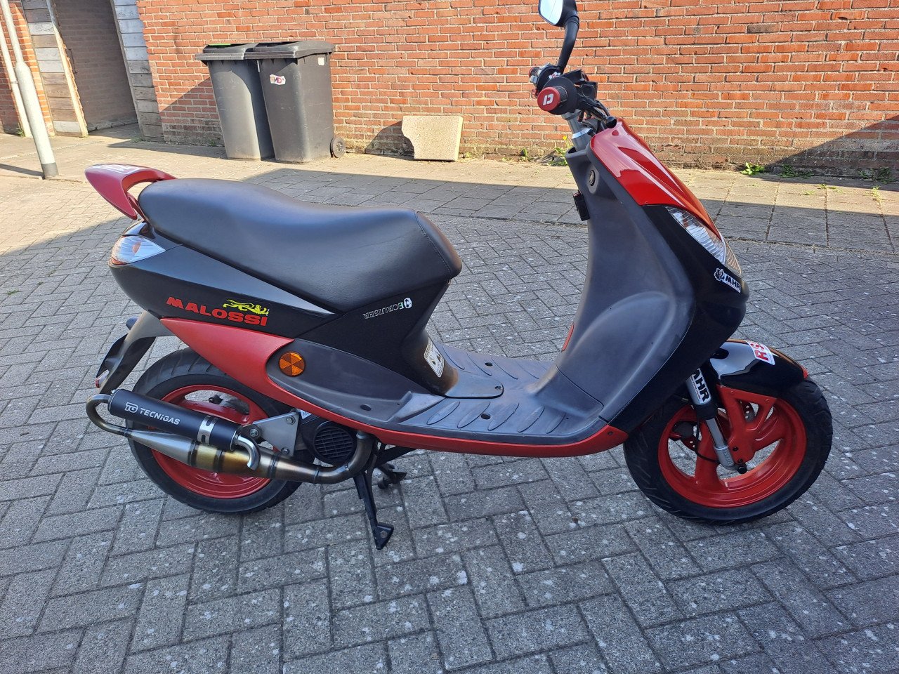 Te koop i.g.st. peugeot vivacity