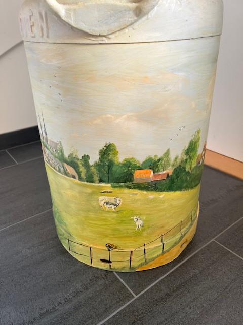 Melkbus beschilderd Goes