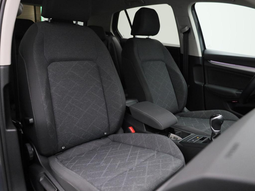 Volkswagen Golf 1.0 tsi life | navigatie | apple carplay / android auto | c