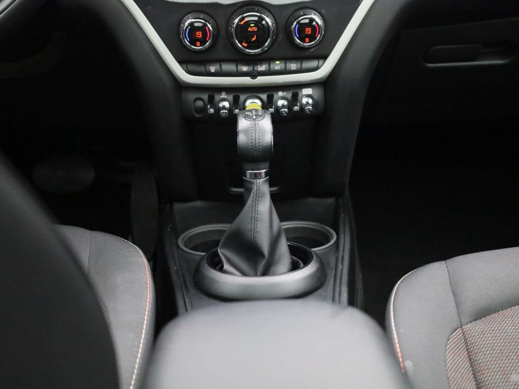 Mini Countryman 1.5 cooper all4 pepper | automaat | navigatie | panoramadak